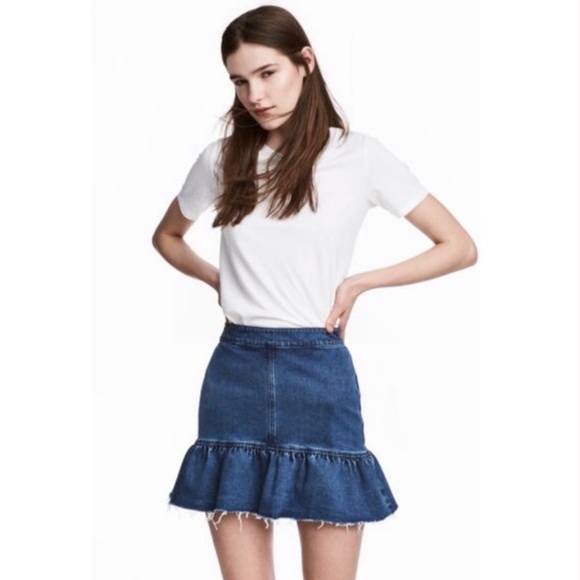 H&M Dresses & Skirts - Frayed Denim Flounce Mini Skirt